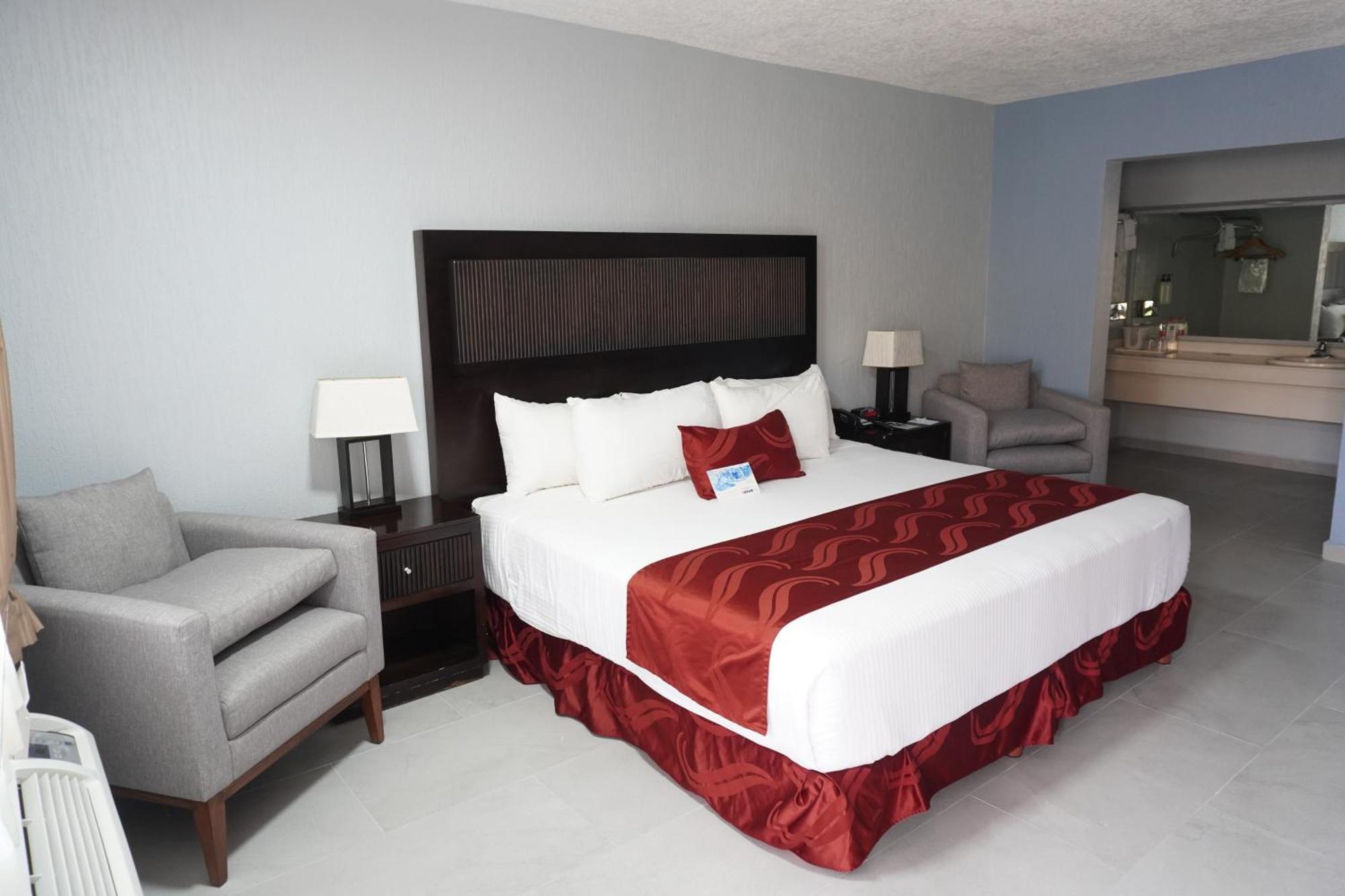Quality Inn Piedras Negras Eksteriør bilde