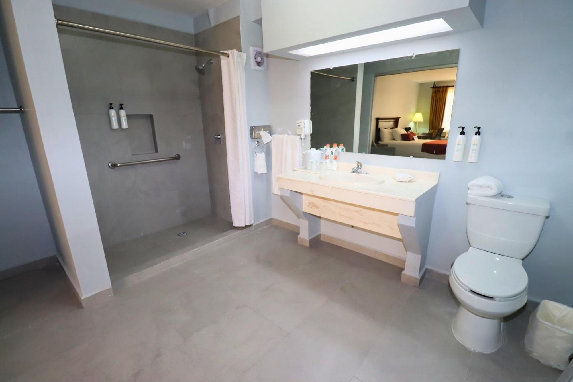 Quality Inn Piedras Negras Eksteriør bilde