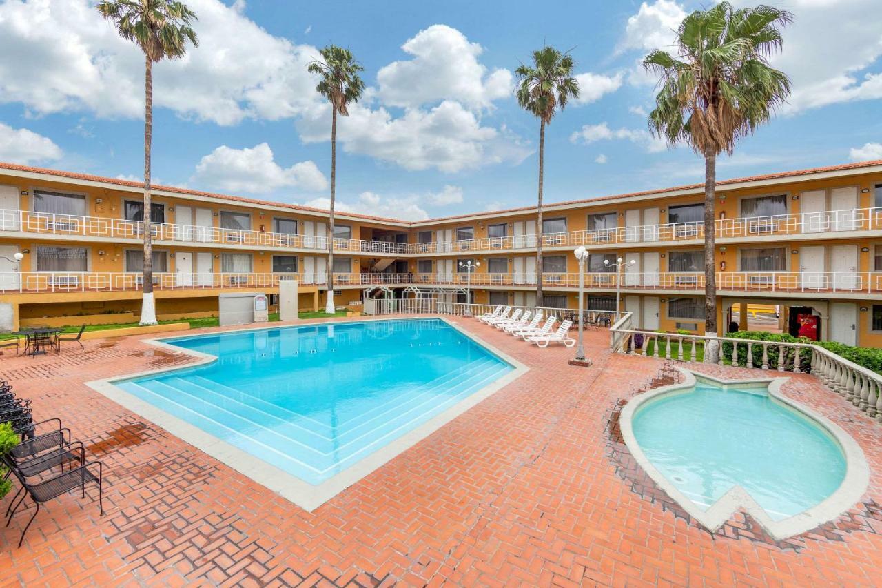Quality Inn Piedras Negras Eksteriør bilde