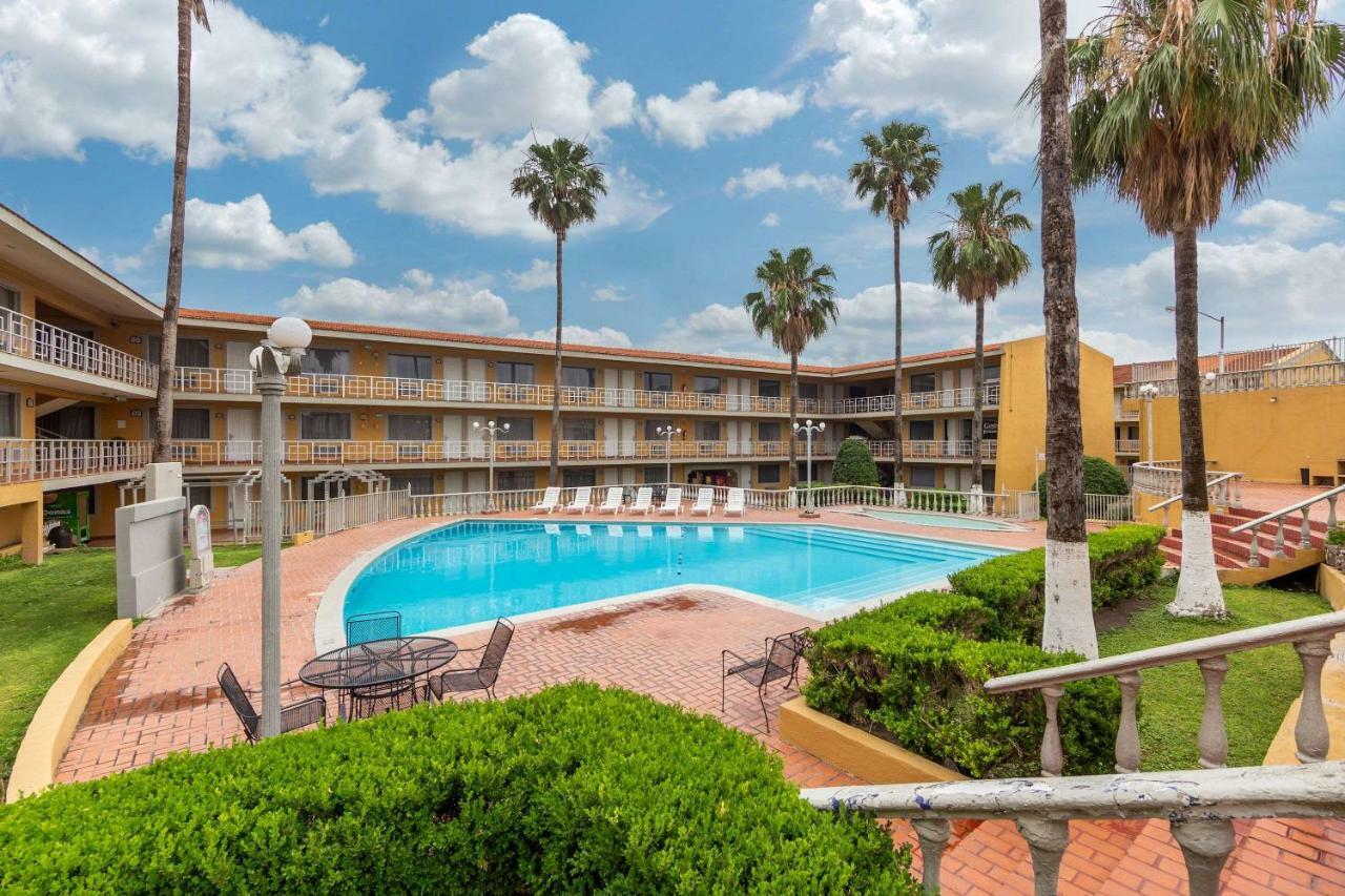 Quality Inn Piedras Negras Eksteriør bilde