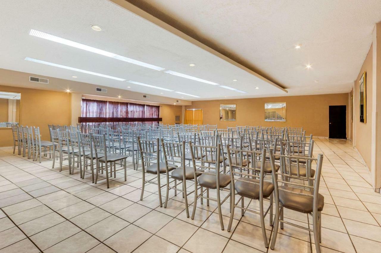 Quality Inn Piedras Negras Eksteriør bilde