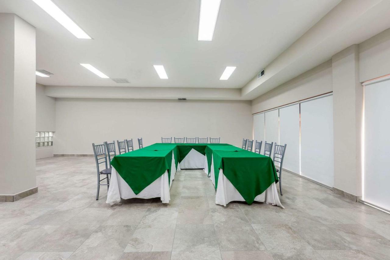 Quality Inn Piedras Negras Eksteriør bilde
